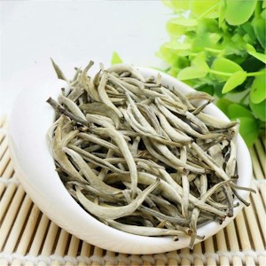 通用 100g Chinesischer Fuding Silver Needle Weißer Tee Bai Hao Yin Zhen Tee Gesundheitstee 