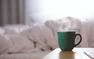 Kann Tee helfen, sich zu entspannen und besser zu schlafen? Kann Tee helfen, sich zu entspannen und besser zu schlafen?